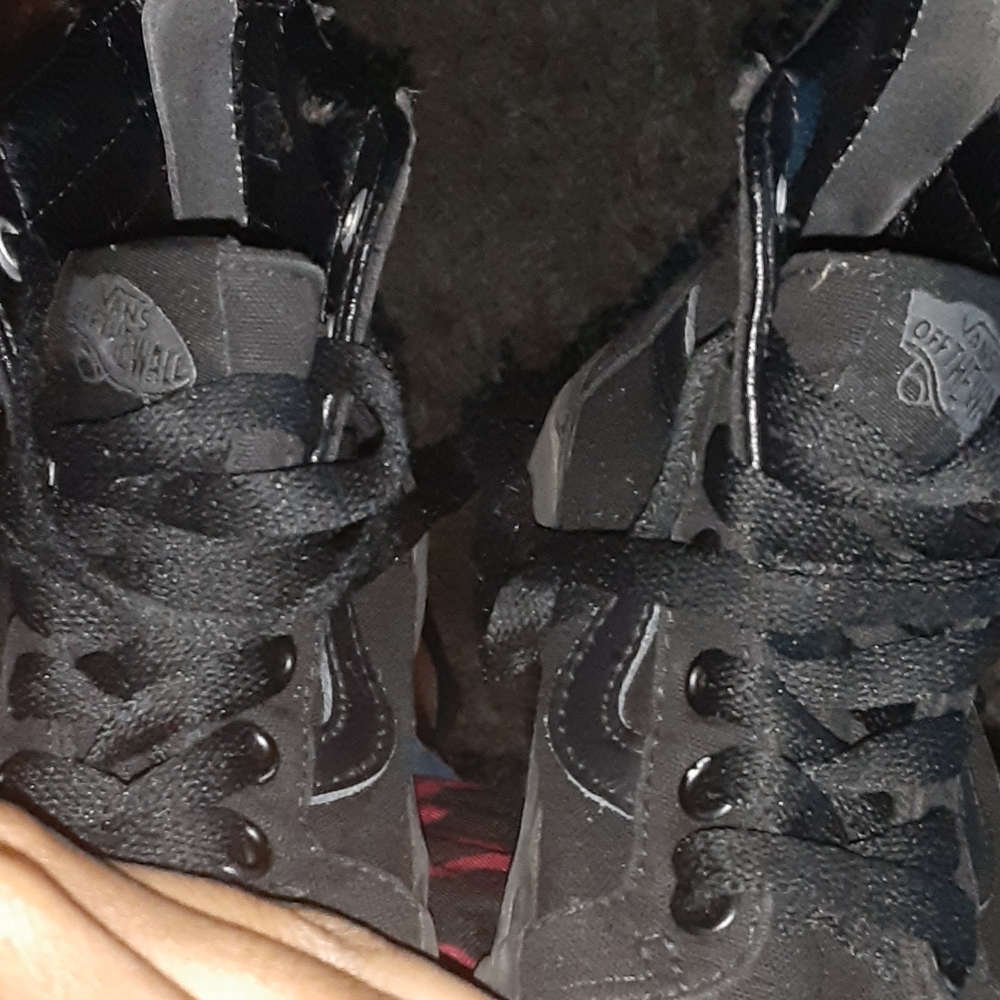 Vans - Picture 4 of 4